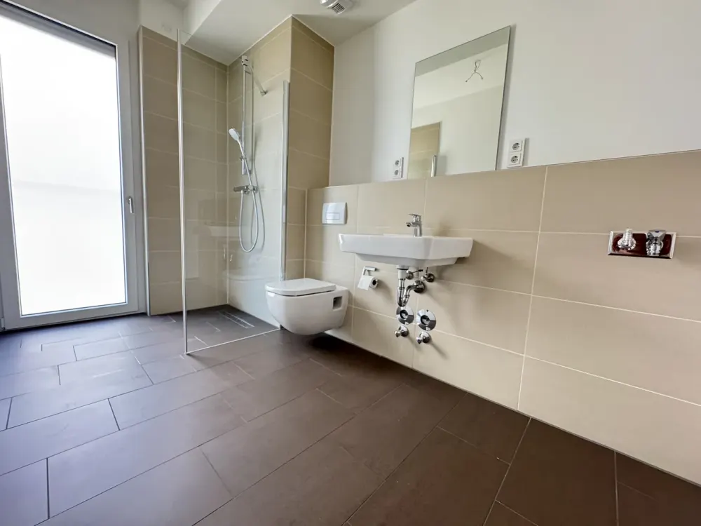 Preisgünstige 4-Zimmer-Wohnung
