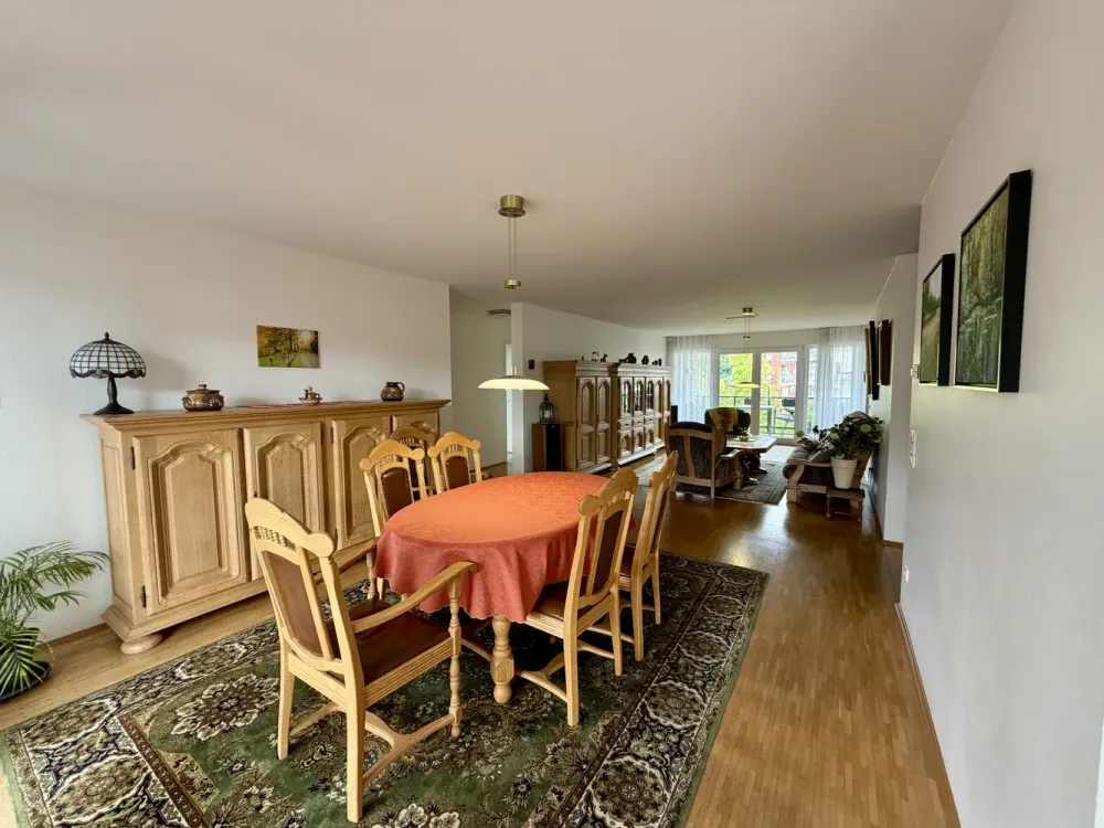 Helle, großzügige 4-Zimmer-Wohnung am Wildpark in Düsseldorf-Gerresheim