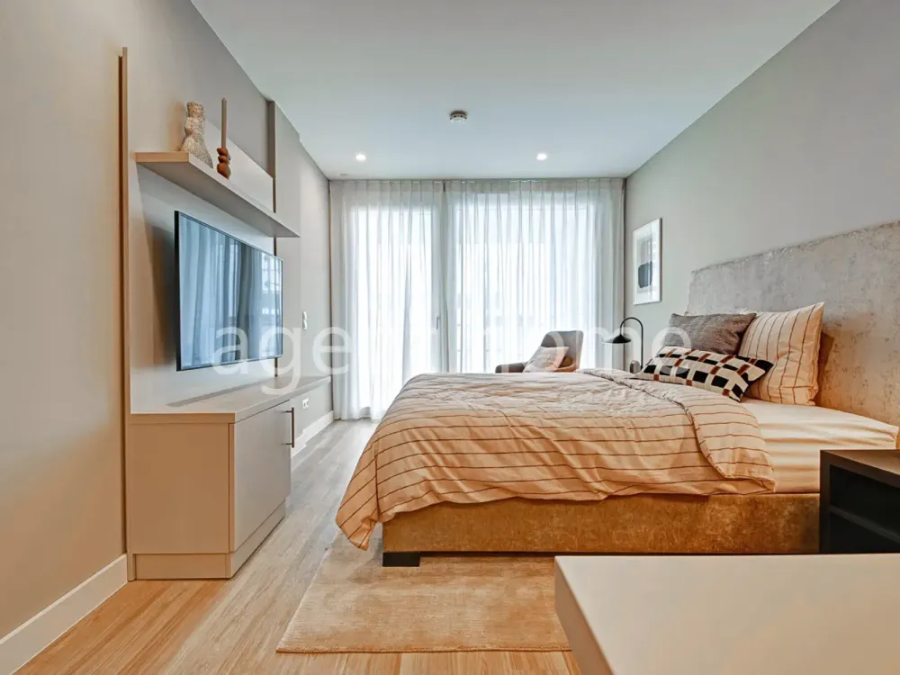FURNISHED - BEST LOCATION - Modern Business Apartment with Balcony