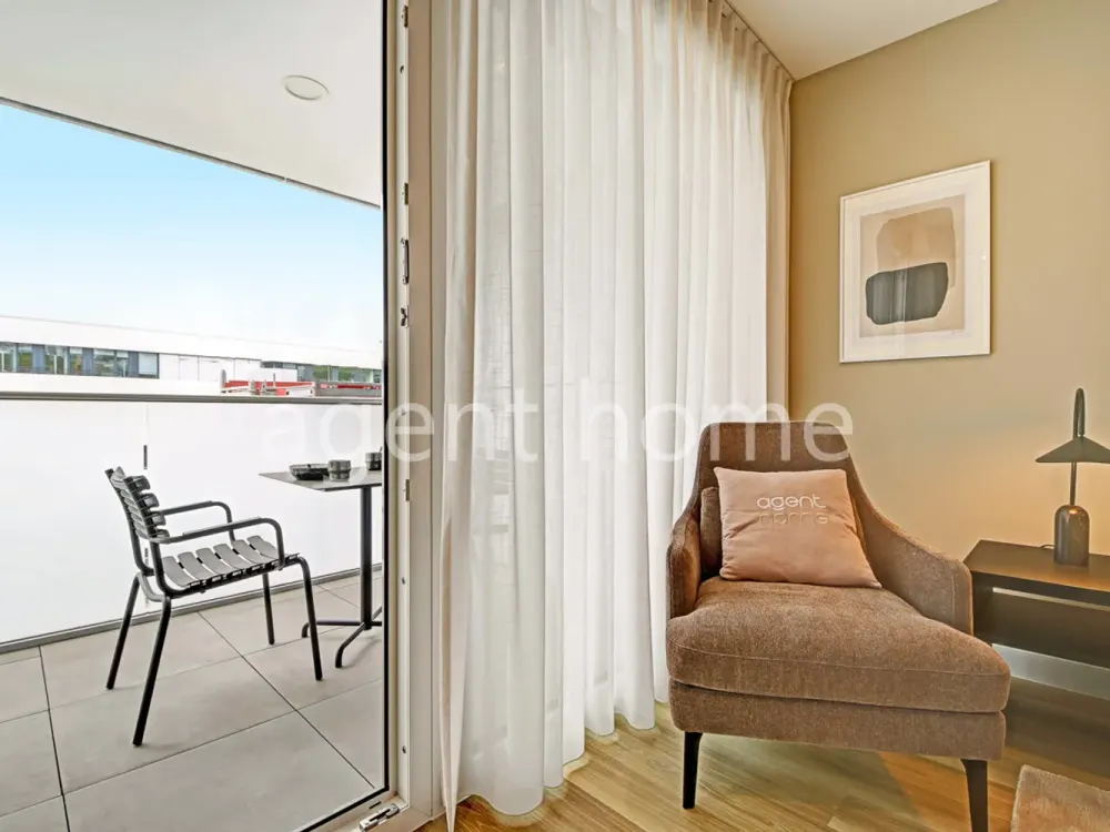 FURNISHED - BEST LOCATION - Modern Business Apartment with Balcony