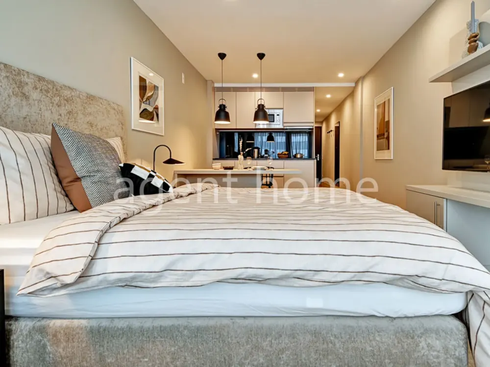 FURNISHED - BEST LOCATION - Modern Business Apartment with Balcony