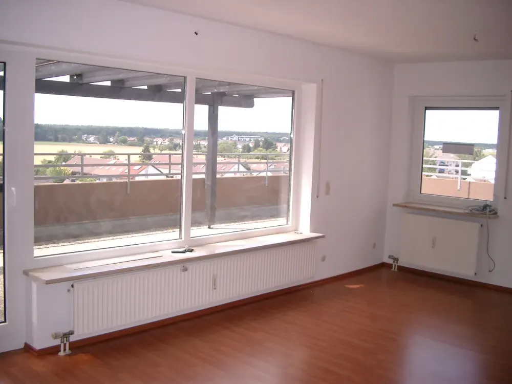 Cozy 2-Room Penthouse Apartment with Great Views in Stutensee-Blankenloch