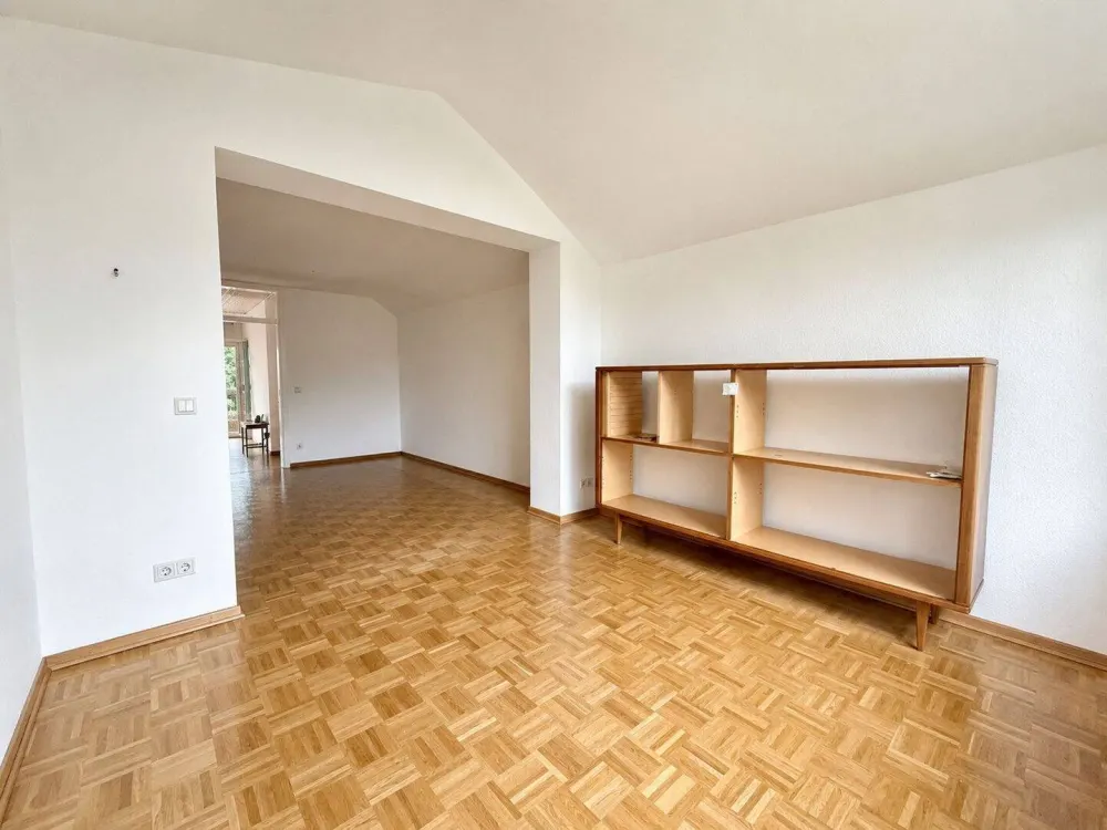 Lieblingslage Volksdorf! Helle 3 Zi.-Wohnung mit Dachterrasse & Garten