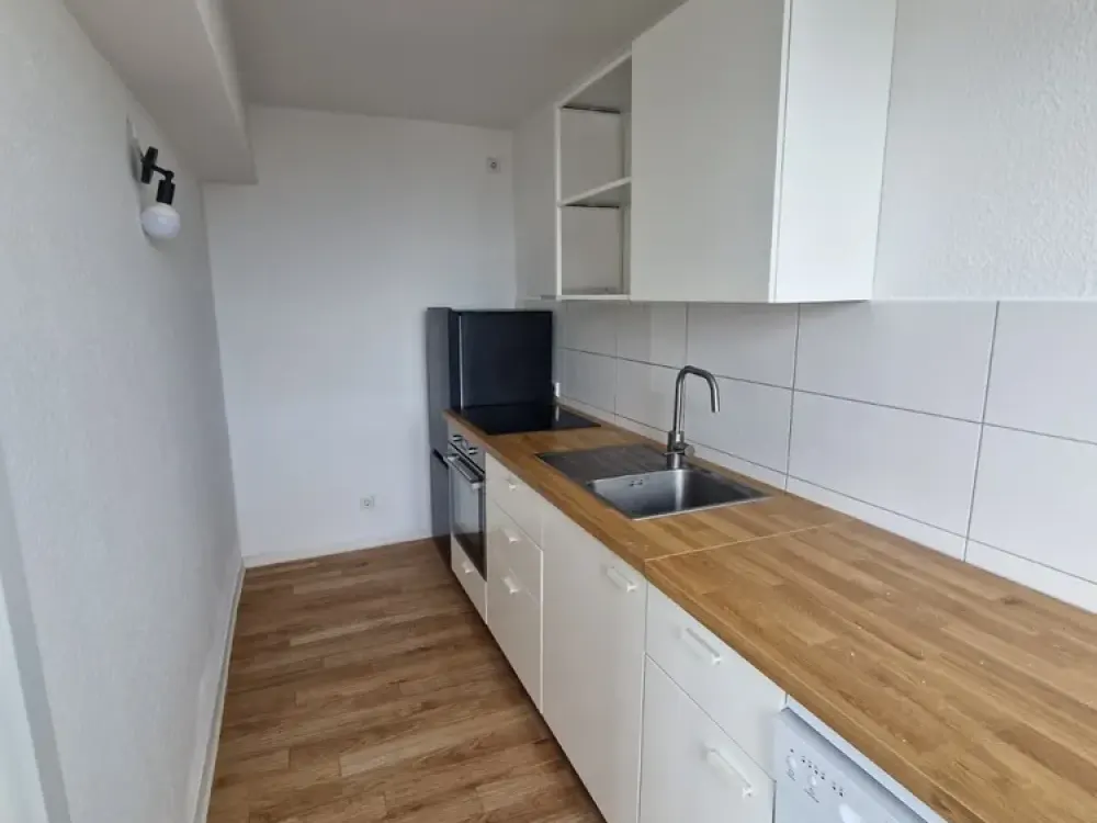 1 Jahr befristet: 2 Zi-Whg. mit Skylineblick in Bornheim Mitte
