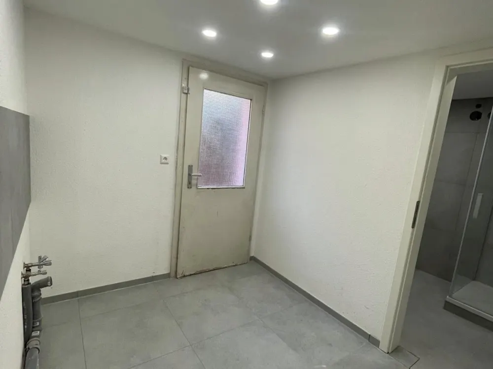Kernsanierte 1-Zimmer-Wohnung mit EBK in Neckarweihingen, 25 m²