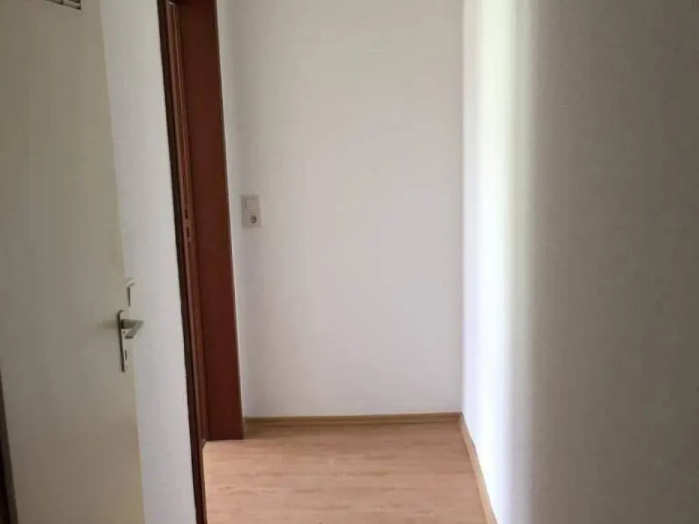 Ruhige 2-Zimmer Wohnung mit Balkon, Blick ins Grüne