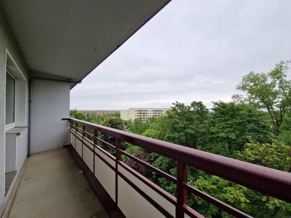 **JETZT EINZEIHEN**3-Zimmer-Wohnung // Einbauküche // Balkon // Bad mit Wanne // DG // ab sofort