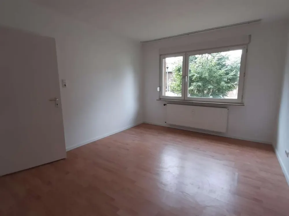 Bonifatiusstraße 14 - schöne 3 ZKB im EG