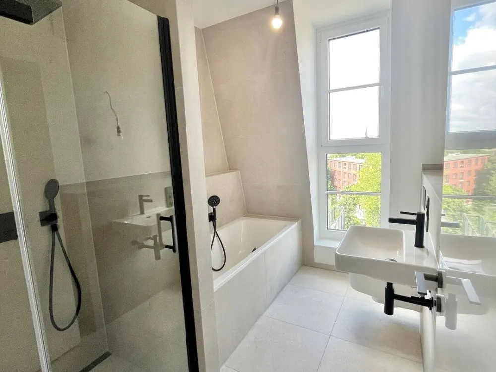 4 Zimmer-Endetage mit Weitblick (Neubau-Erstbezug) im Schanzenviertel