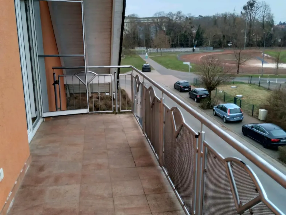 Mietwohnung: 5 Zimmer - Dachgeschoss mit Balkon in Assenheim