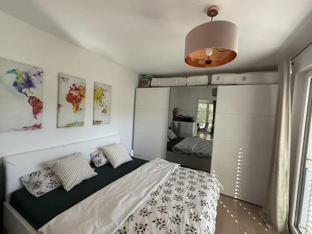 Quiet 2-Room Apartment with Balcony in Solln