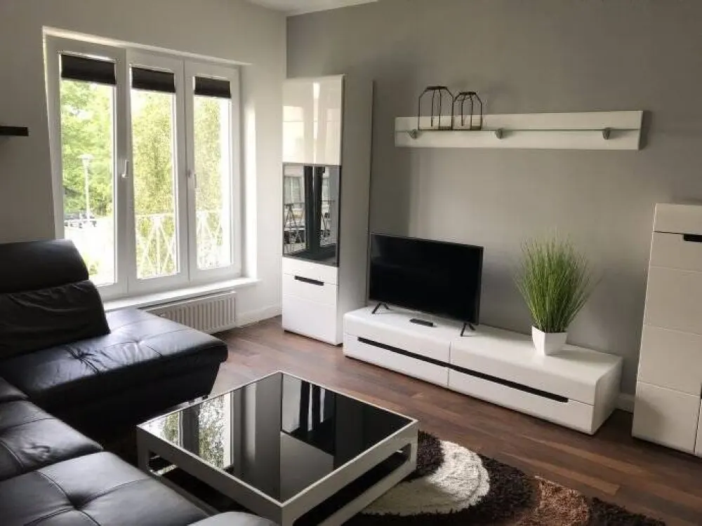 Whg55: furnished and close to the center in the green Reutershagen