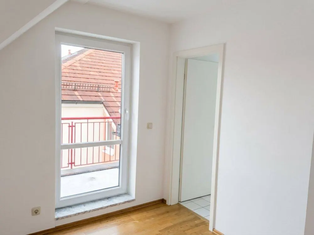 Dein neues Zuhause in Plagwitz: Helle 1-Zimmer-Wohnung mit Balkon & Tiefgarage!