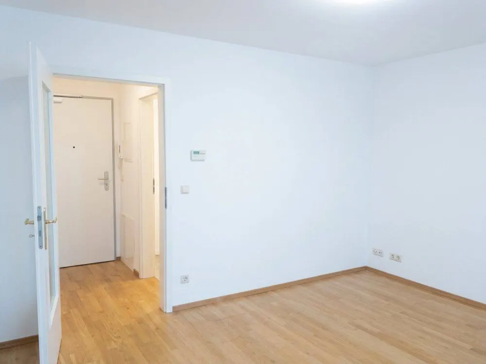 Dein neues Zuhause in Plagwitz: Helle 1-Zimmer-Wohnung mit Balkon & Tiefgarage!