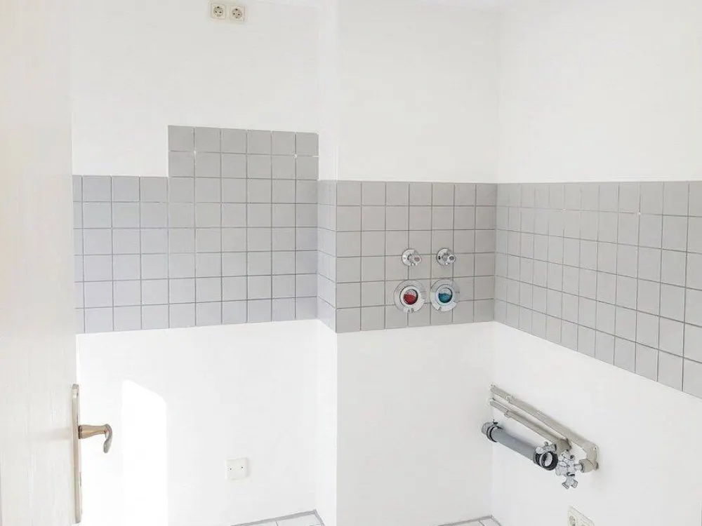 Dein neues Zuhause in Plagwitz: Helle 1-Zimmer-Wohnung mit Balkon & Tiefgarage!
