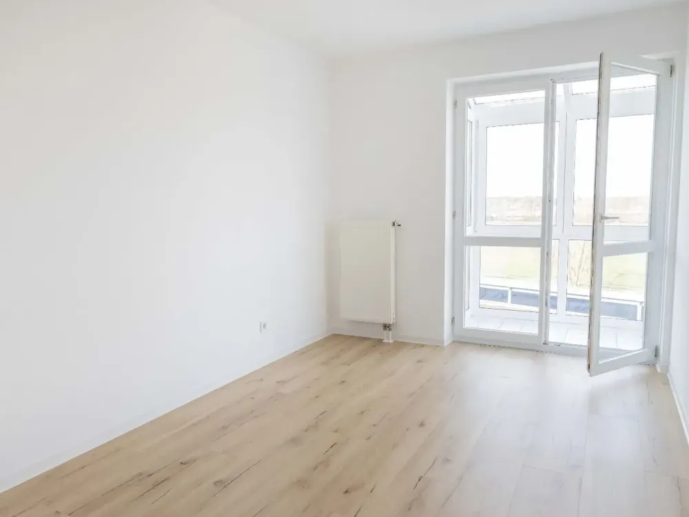 Wintergarten und Balkon in 3 Zimmern mit Aufzug in Blankenfelde-Mahlow
