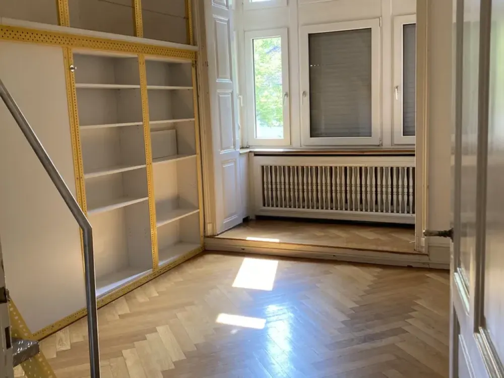 7-Room Apartment for Rent