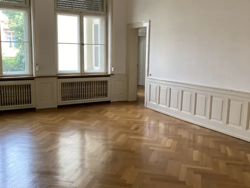 7-Room Apartment for Rent