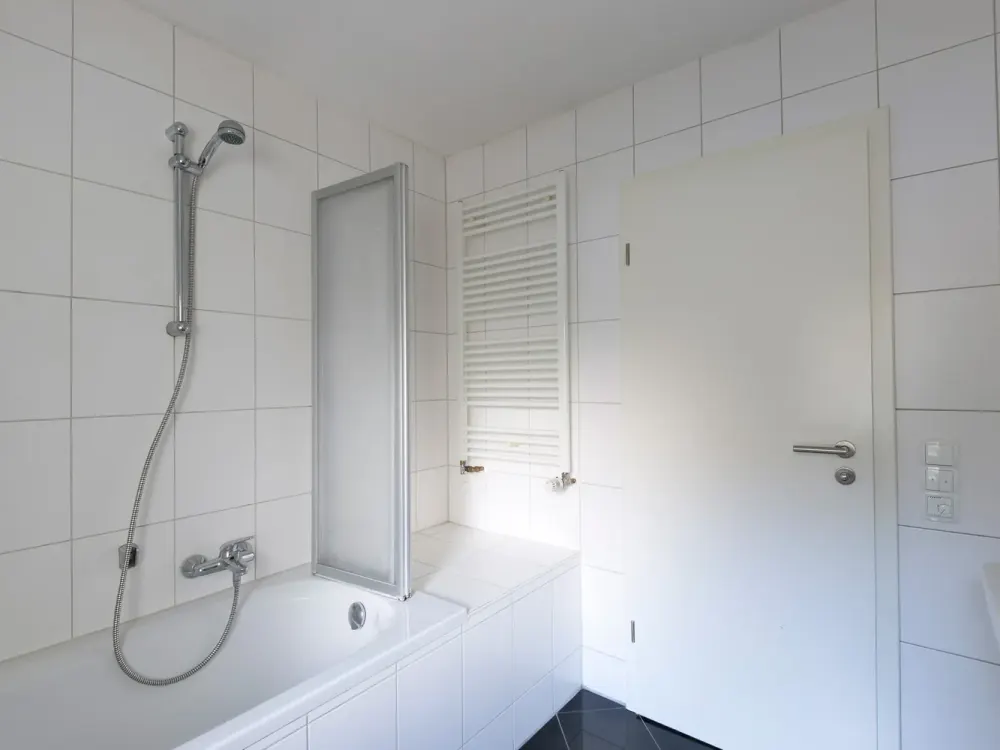 Einzimmerwohnung mit Garten und Terrasse