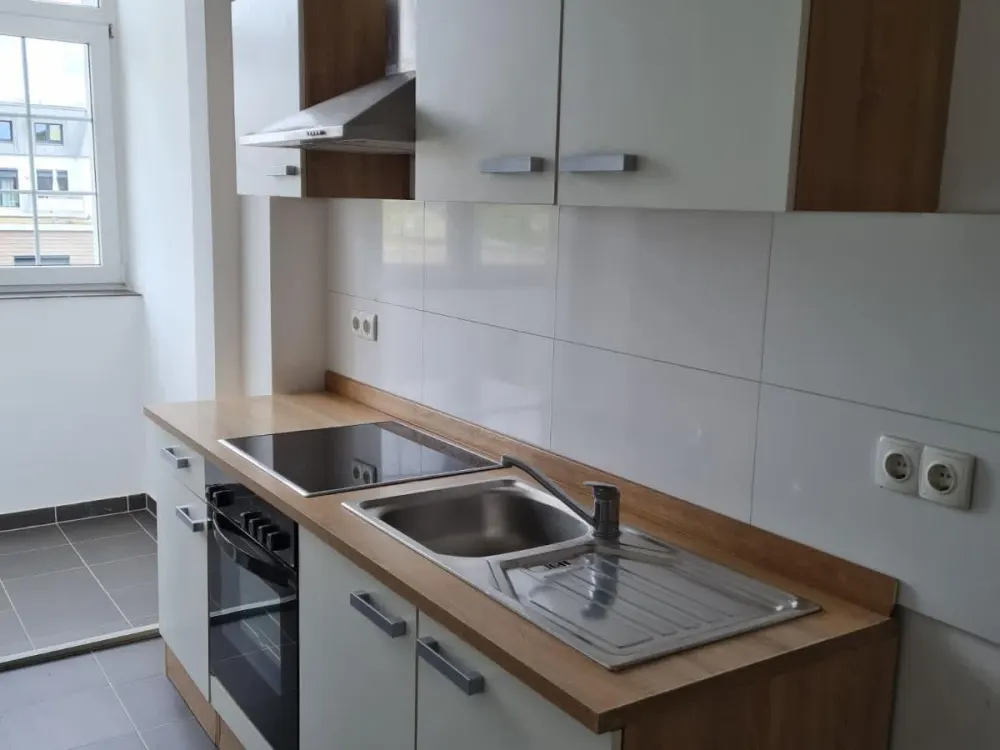 3 Zimmer mit Wintergarten in Neulindennau Leipzig West WG geignet