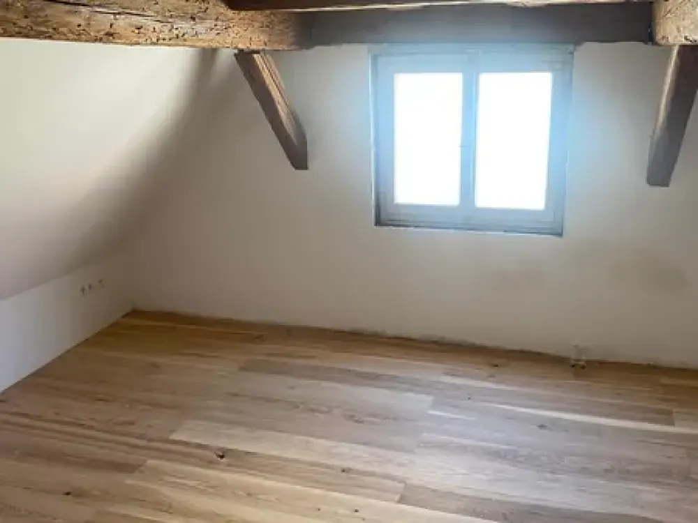 Direkt am Marktplatz, historische 4-Zimmer-Wohnung im Zentrum von Markgröningen