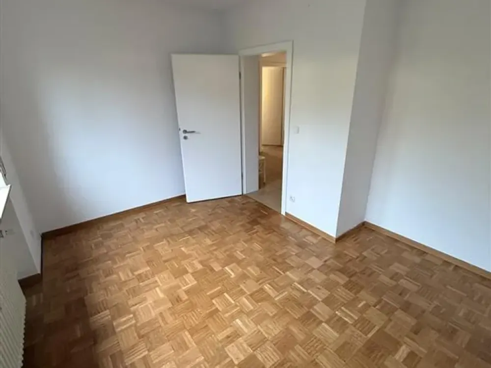 Stilvolle 3-Zimmer-Wohnung mit Balkon in Frankfurt am Main