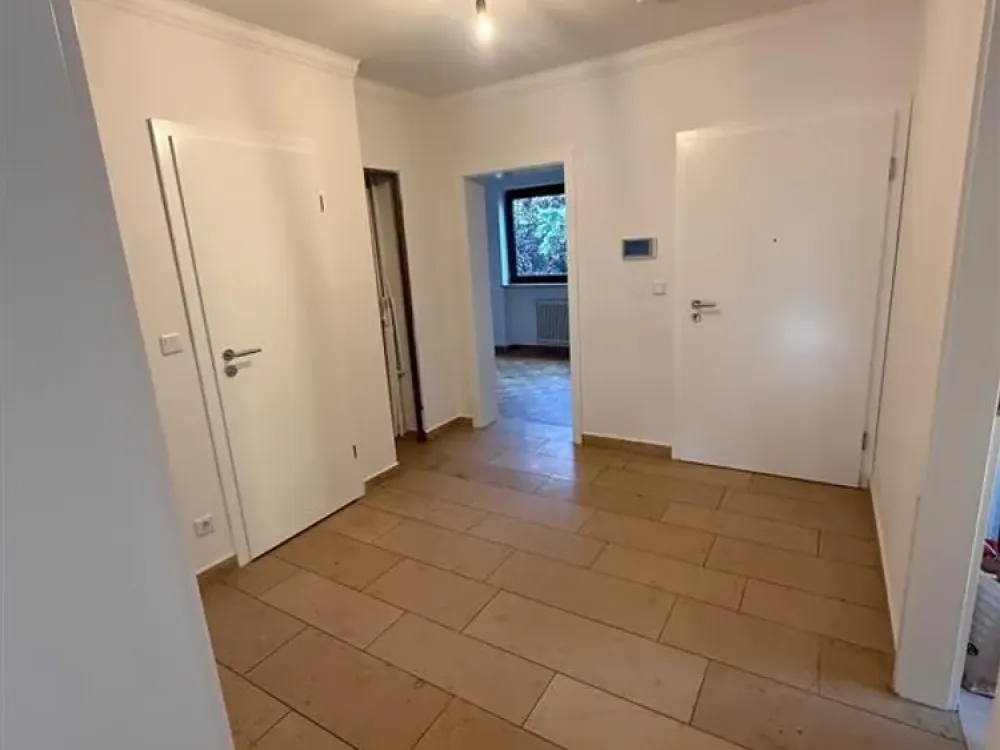Stilvolle 3-Zimmer-Wohnung mit Balkon in Frankfurt am Main