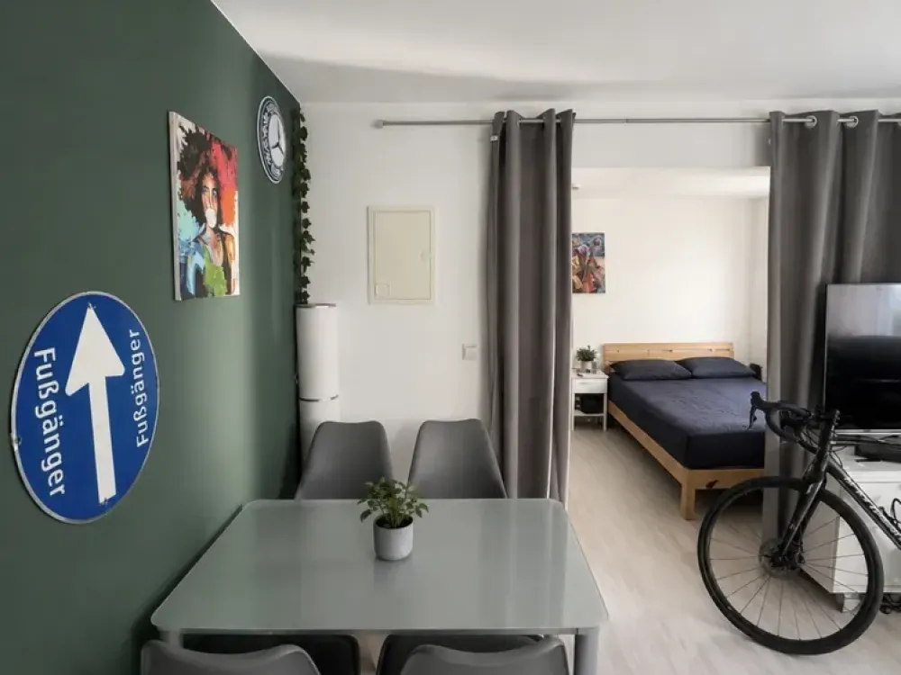 Charmante 1-Zimmer-Wohnung in Ludwigsburg-Nord mit EBK & KFZ-Stellplatz