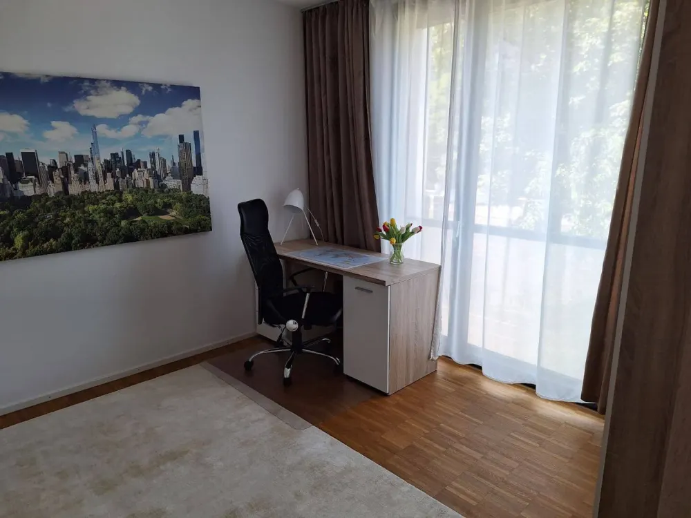 Vollmöblierte 3-Zimmer Wohnung inkl. 2 Stellplätzen
