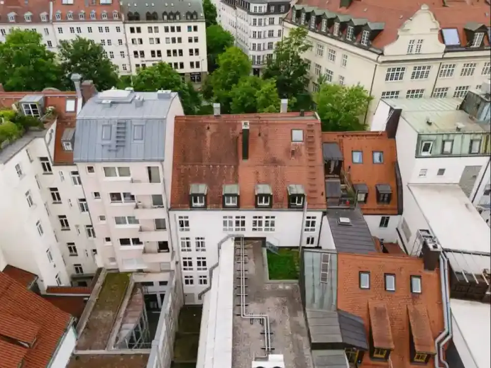Dachgeschosswohnung im Tal