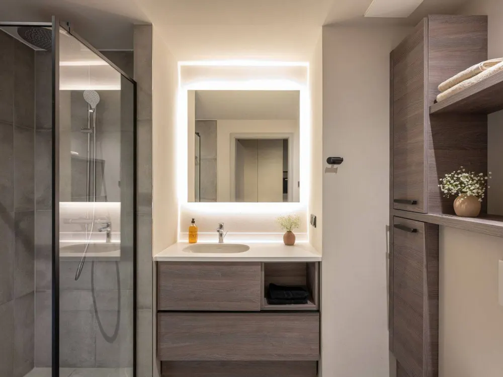 "The Comfy One" | Modernes Studioapartment mit Balkon - jetzt verfügbar!