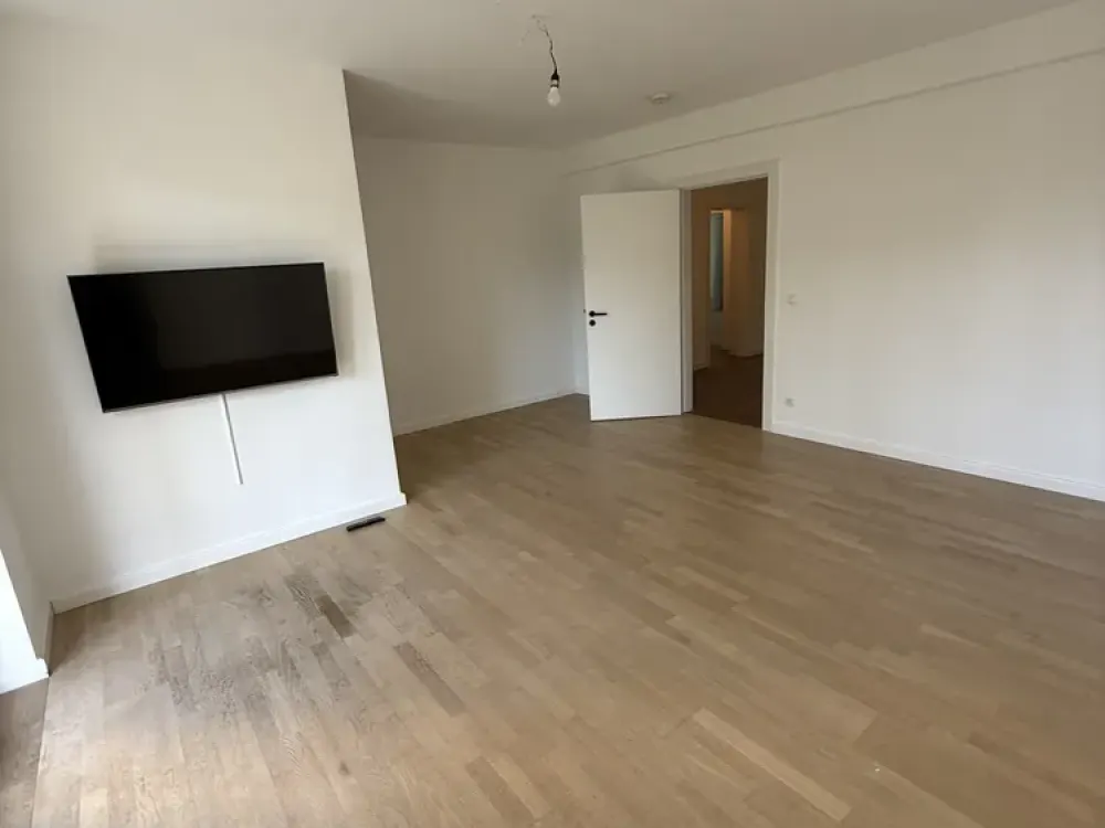 **Befristet auf 3 Jahre** -Alsternah & großzügig: Helle 3-Zimmer-Wohnung mit ruhigem Hofbalkon