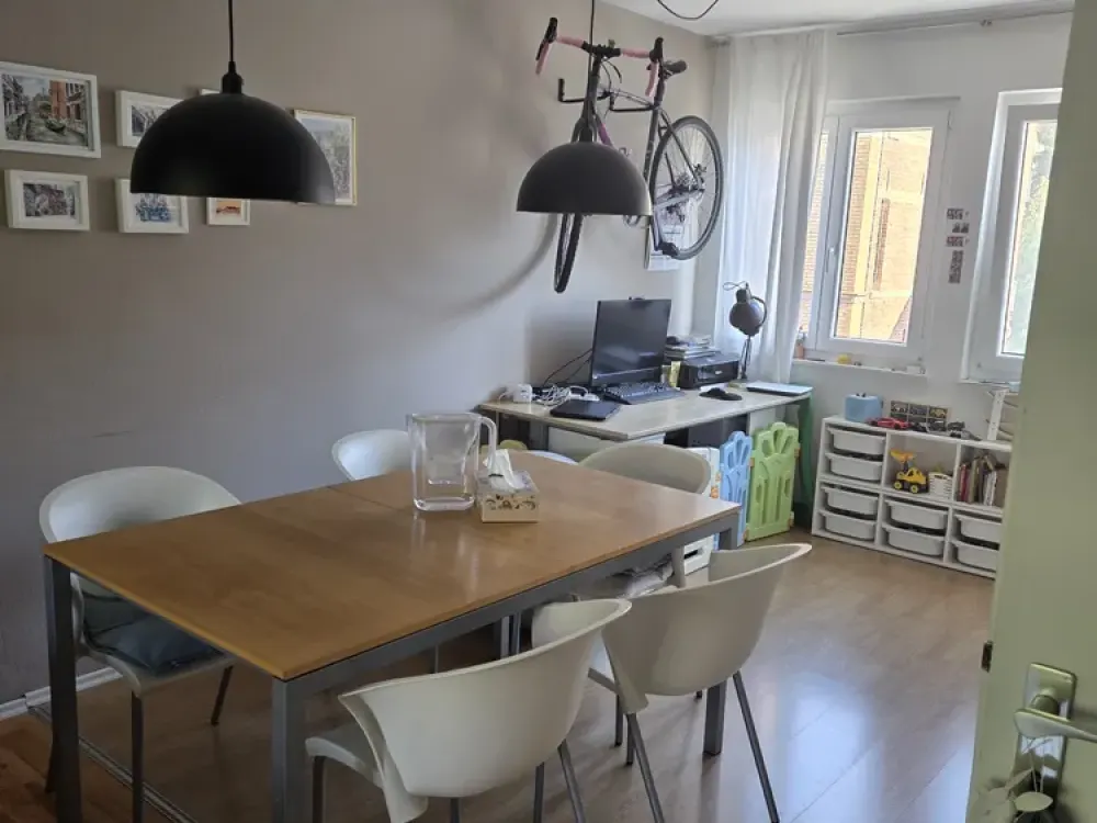Bright 2-Room Apartment with New Fitted Kitchen and Beautiful View in S West