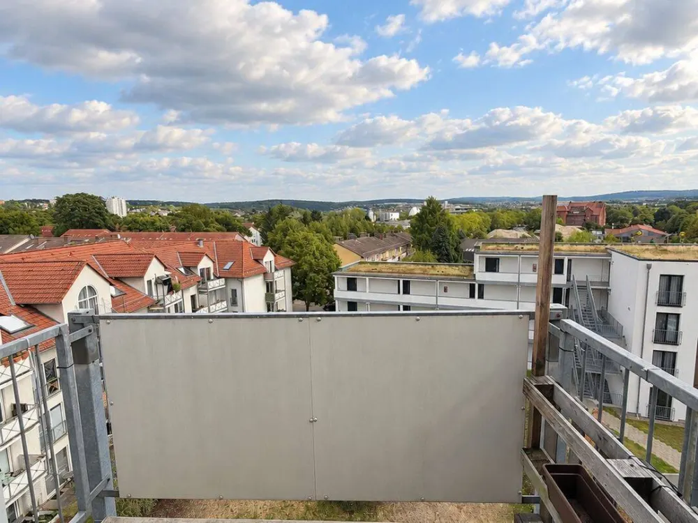 Ruhige 1-Zimmer-Dachgeschosswohnung mit Balkon, Nähe Klinikum & Uni