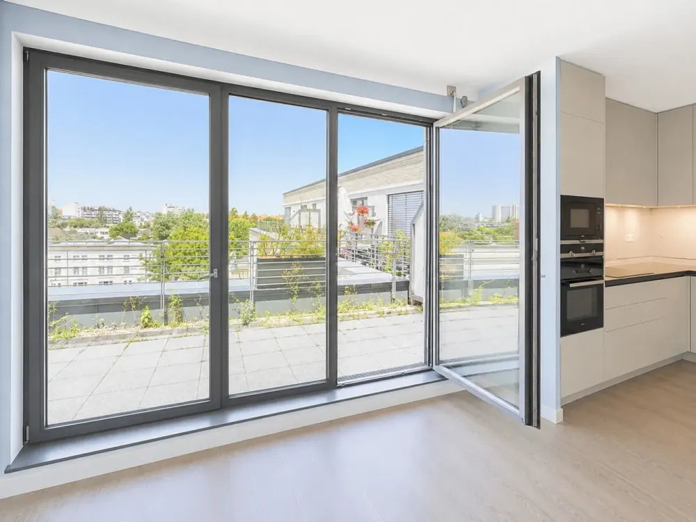 Wilmersdorf: Brandenburgische Str - LUXUS 2-Zi-DG - 80 m² + RIESEN TERRASSE + 2 Bäder - ab 01.09.26