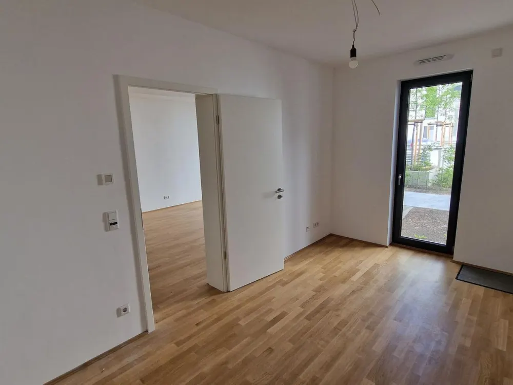 Moderne 2-Zimmer-Terrassenwohnung mit EBK/Fußbodenheizung