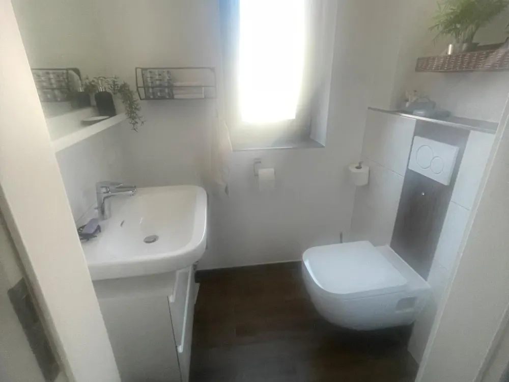Moderne Wohnung / BJ 23 / 24 /105qm / 30 qm Balkon / Tiefgarage