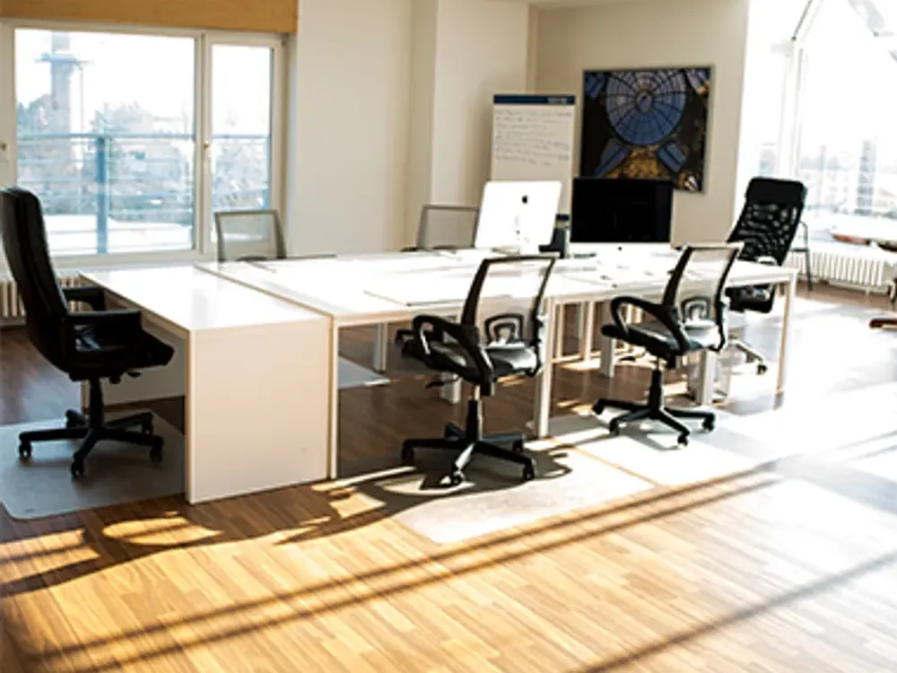 Helles 2-Zimmer -Loft/Studio mit Dachterrasse