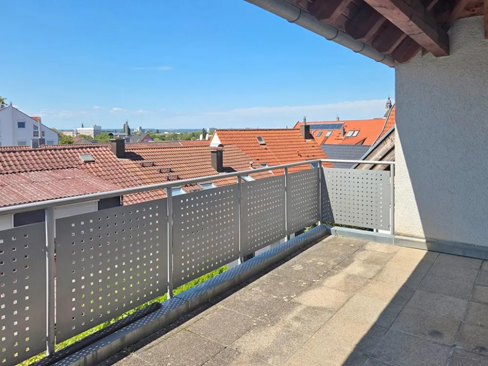 Schöne 4,5-Zimmer-Maisonette-Wohnung mit großem Balkon