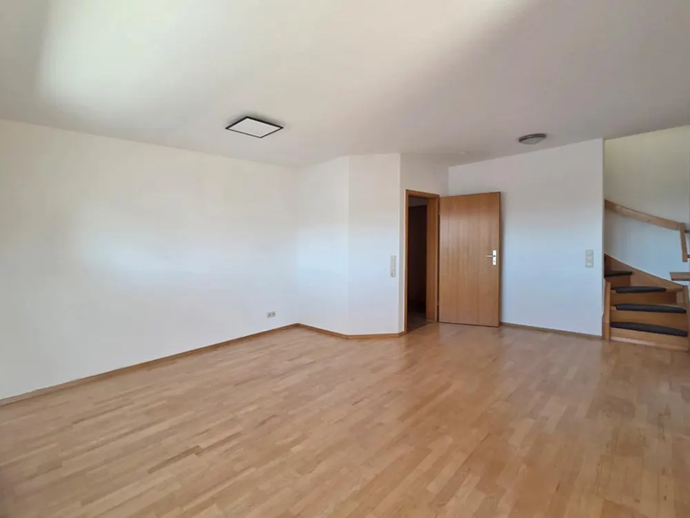 Schöne 4,5-Zimmer-Maisonette-Wohnung mit großem Balkon