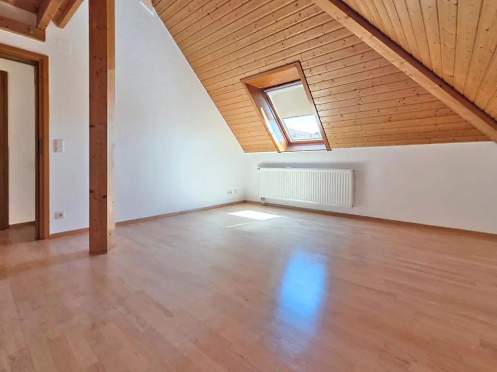 Schöne 4,5-Zimmer-Maisonette-Wohnung mit großem Balkon
