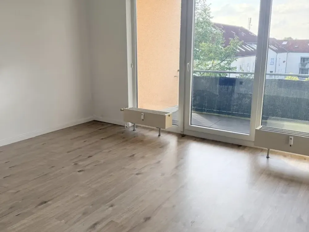 Helle und gemütliche 3-Zimmer-Wohnung mit Balkon und EBK in Hürth-Efferen