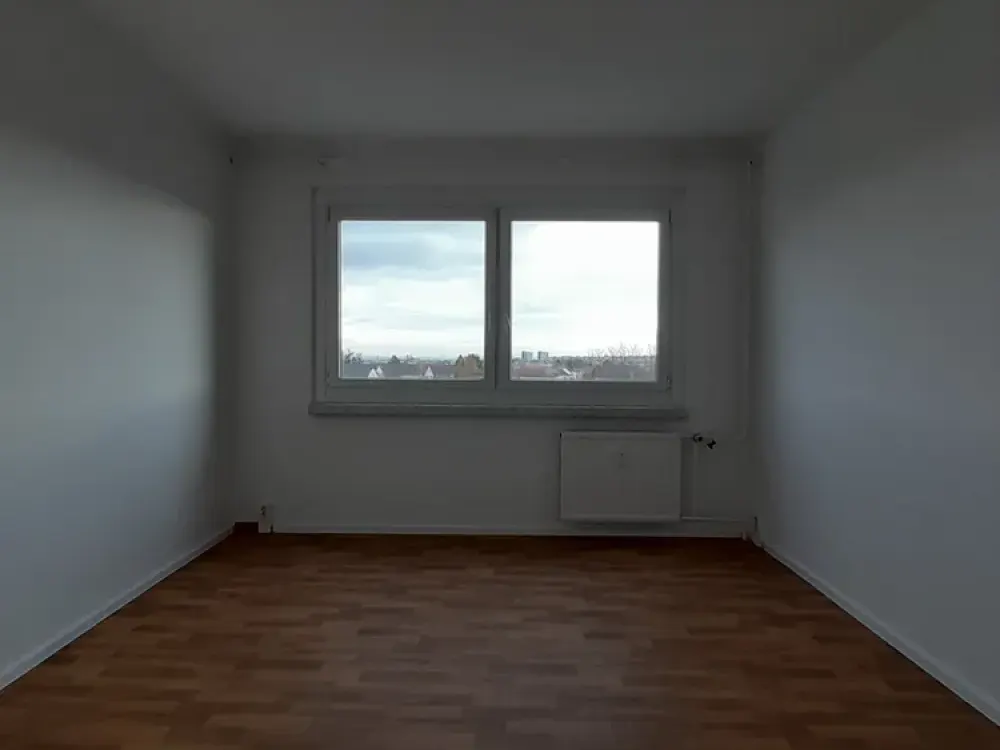 Schöne helle 3 Raum Wohnung mit Balkon in ruhiger Lage