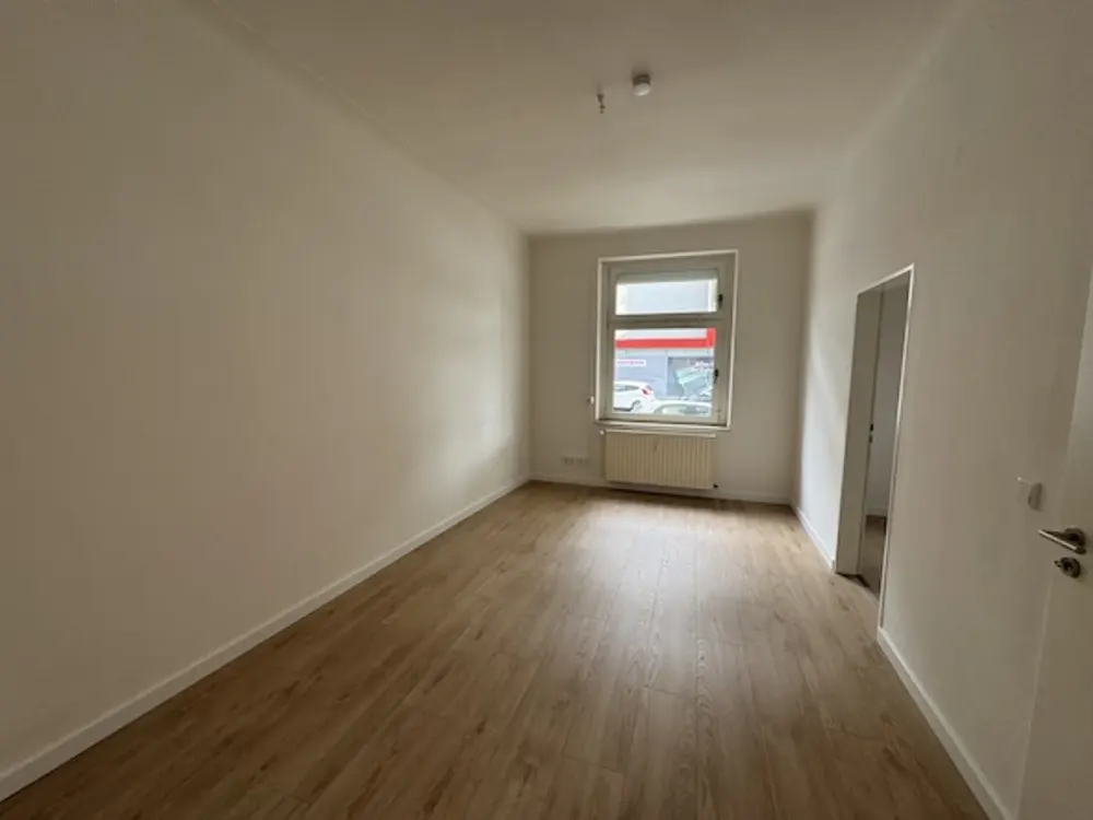 MODERNIZED 3-ROOM APARTMENT IN DÜSSELDORF BILK