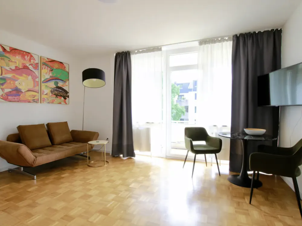 40 m² großes Studio-Apartment mit großem, sonnigem Balkon