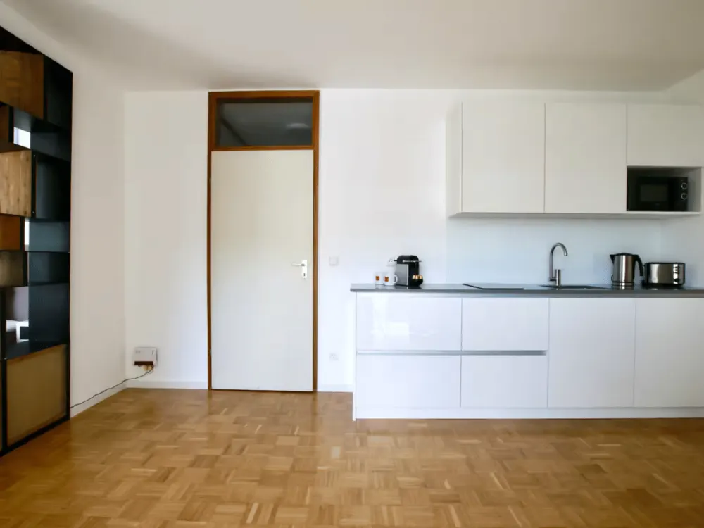 40 m² großes Studio-Apartment mit großem, sonnigem Balkon