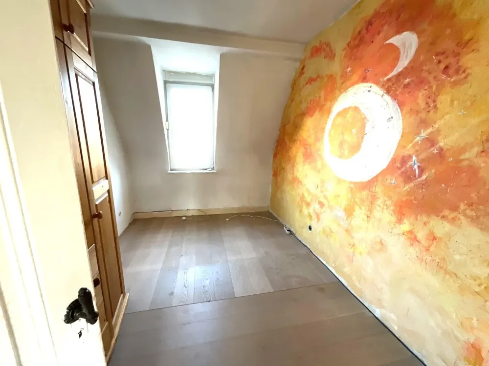**3 Nettokaltmieten geschenkt beim Einzug**Individuelle 2,5-Zimmer-Wohnung zur Eigenrenovierung