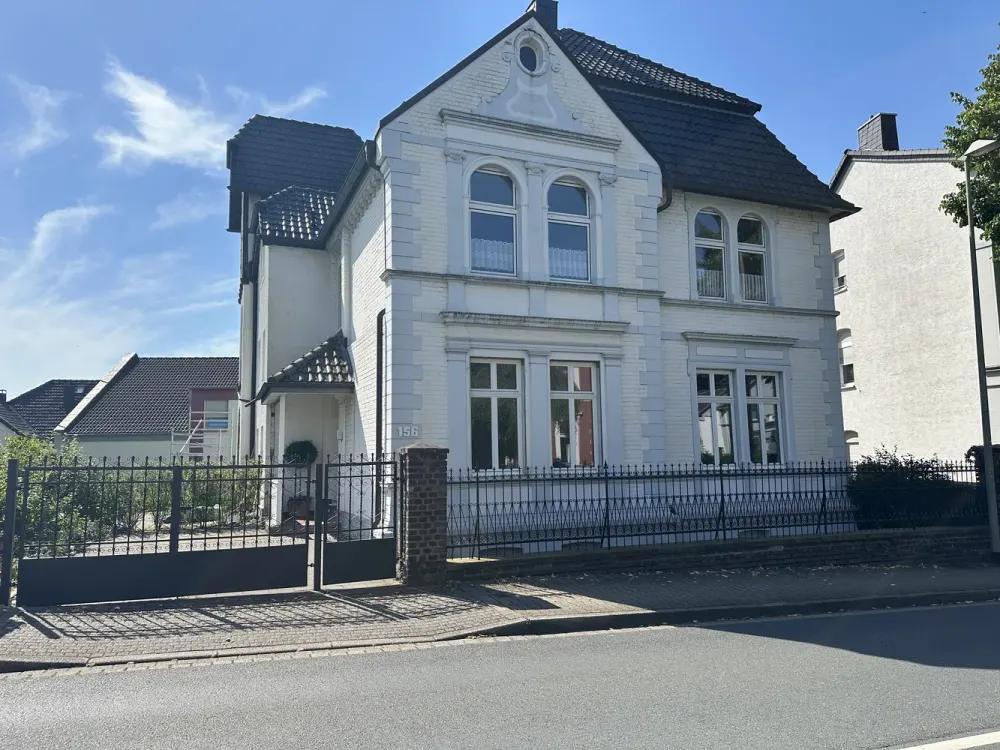 Altbau-Wohnung in Wetter 136 m²