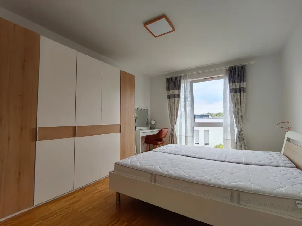 Möblierte Wohnung am Stadtwald, gehobene Ausstattung in top Lage