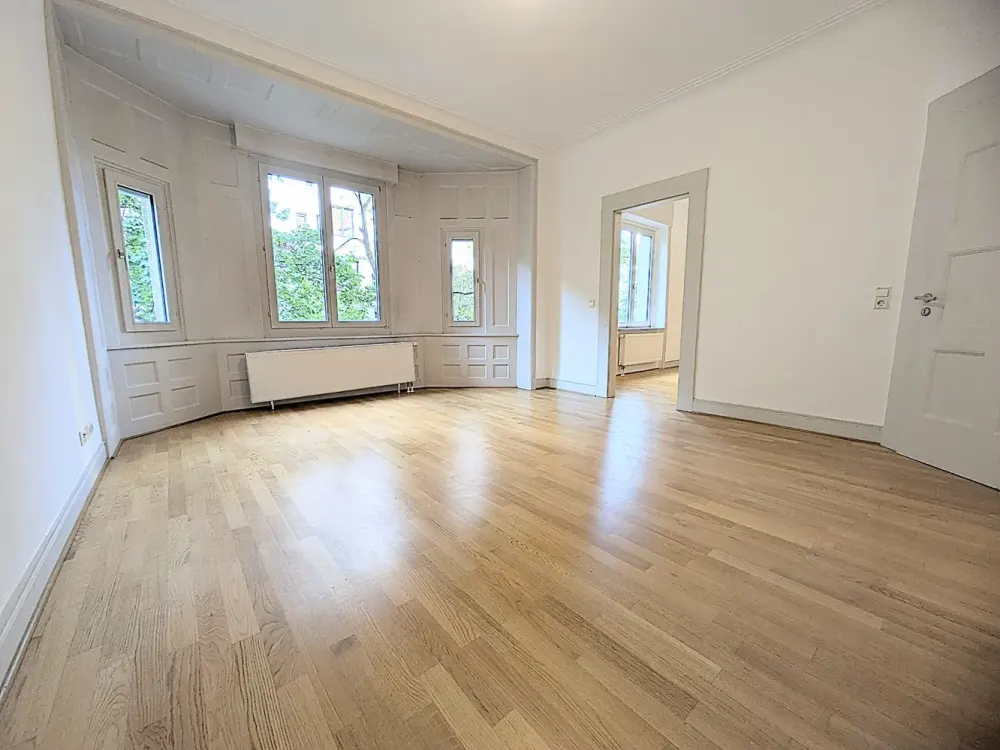 *Sanierter Altbau mit Stil im Herz des Westens, unweit des Bismarckplatzes*